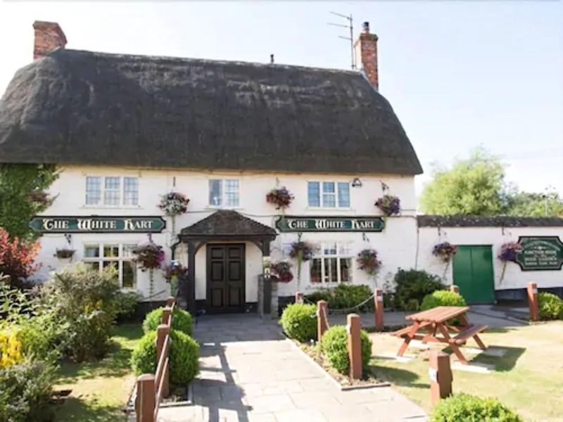 לינה וארוחת בוקר סווינדון The White Hart, Wroughton מראה חיצוני תמונה